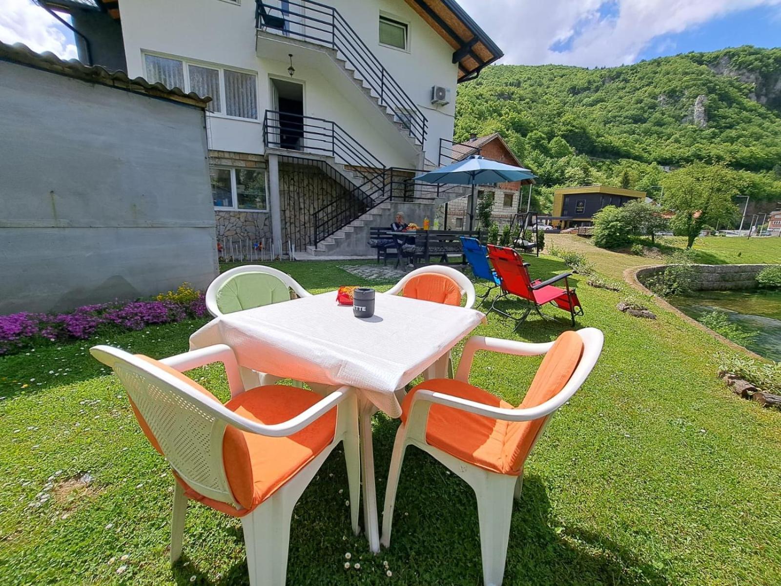 Sobe Zizi Bed & Breakfast Jajce Exterior photo