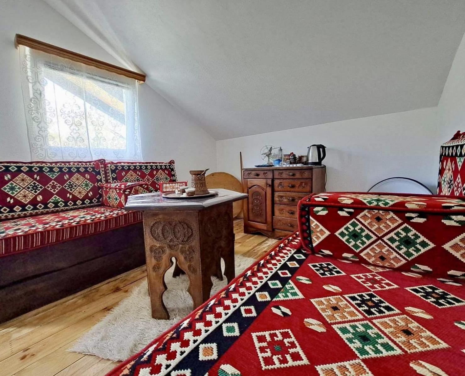 Sobe Zizi Bed & Breakfast Jajce Exterior photo