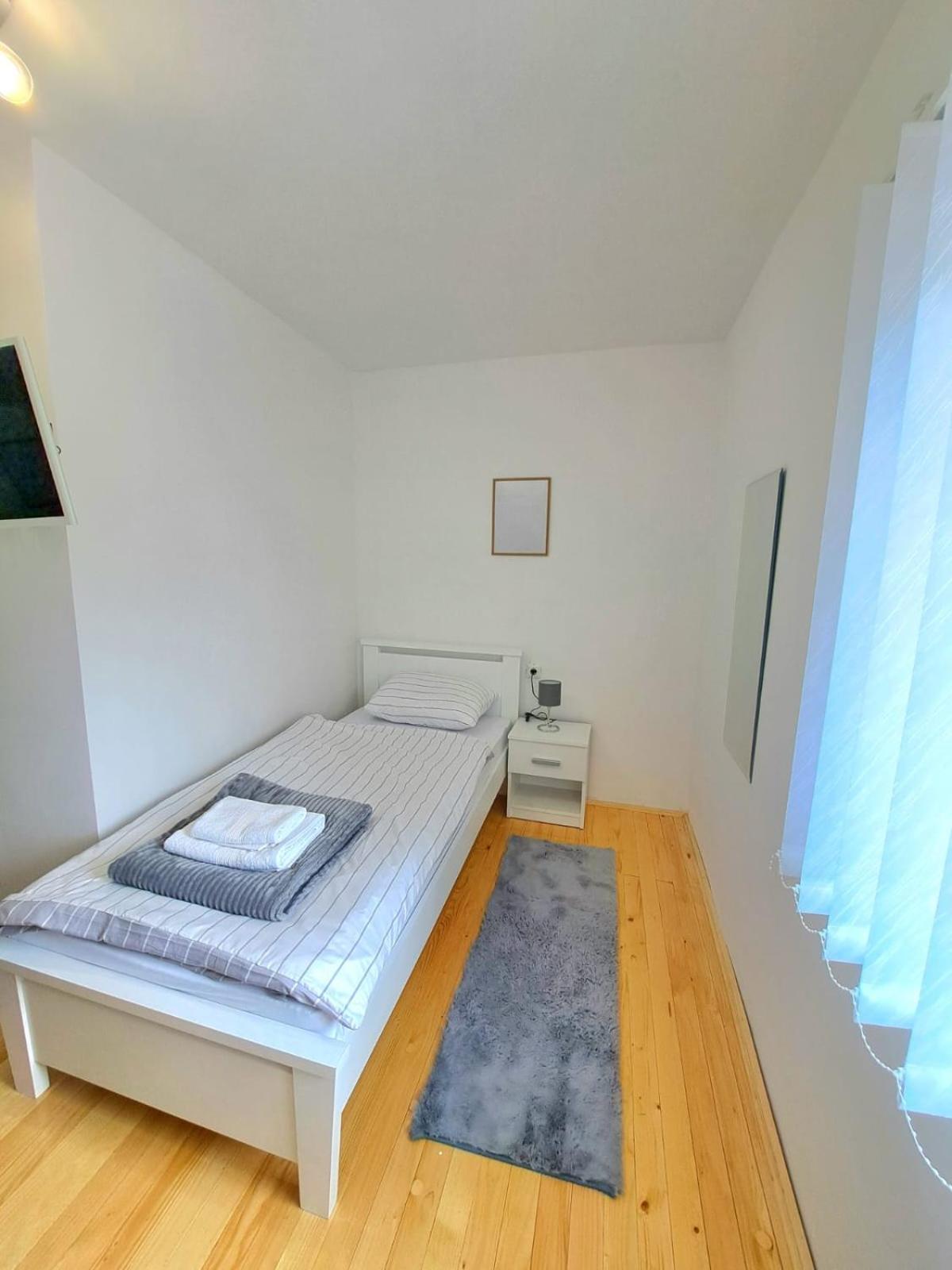 Sobe Zizi Bed & Breakfast Jajce Exterior photo