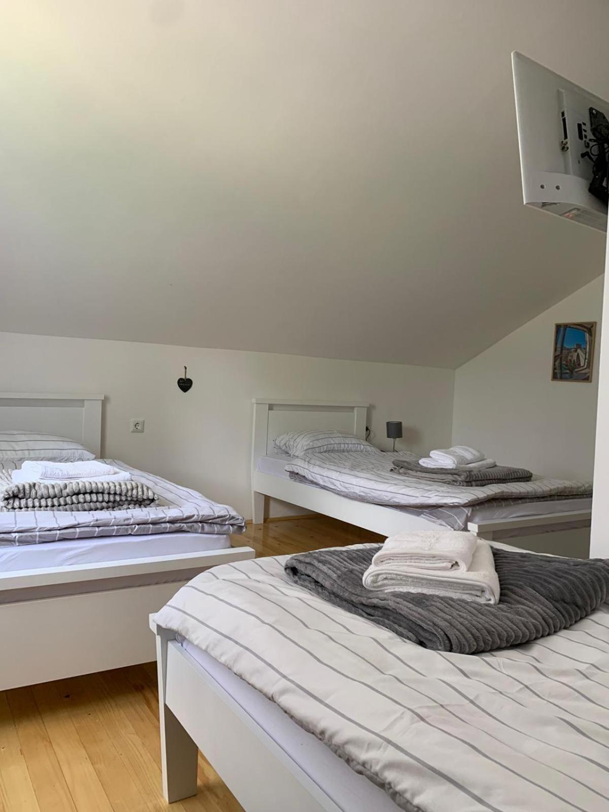 Sobe Zizi Bed & Breakfast Jajce Exterior photo